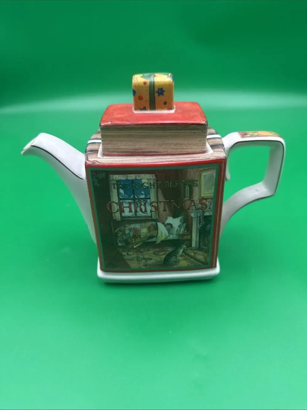 1997 Sadler Classic Stories “The Night before Christmas” Teapot